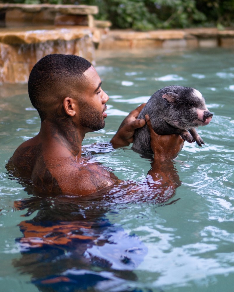 Michael Holston aka The Real Tarzann: Turning a Love for Animals into Life as an Online Influencer