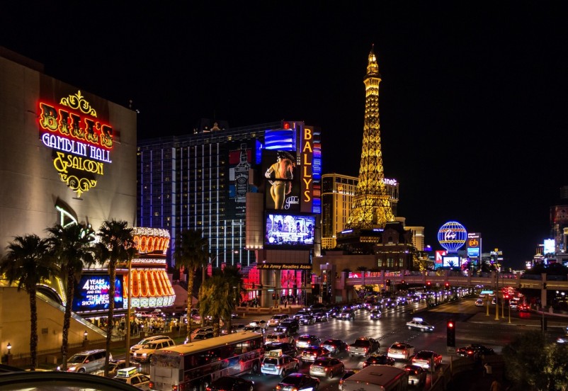 From Las Vegas to the Internet: The Evolution of US Online Casinos