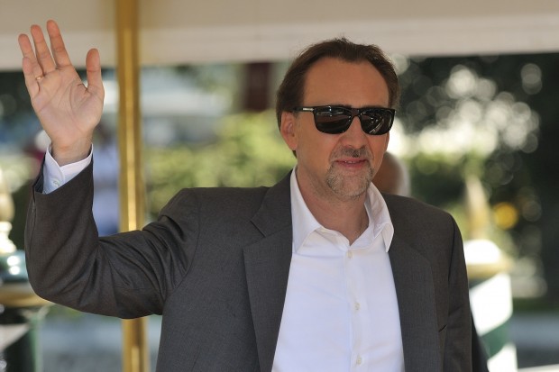 nicolas cage waving