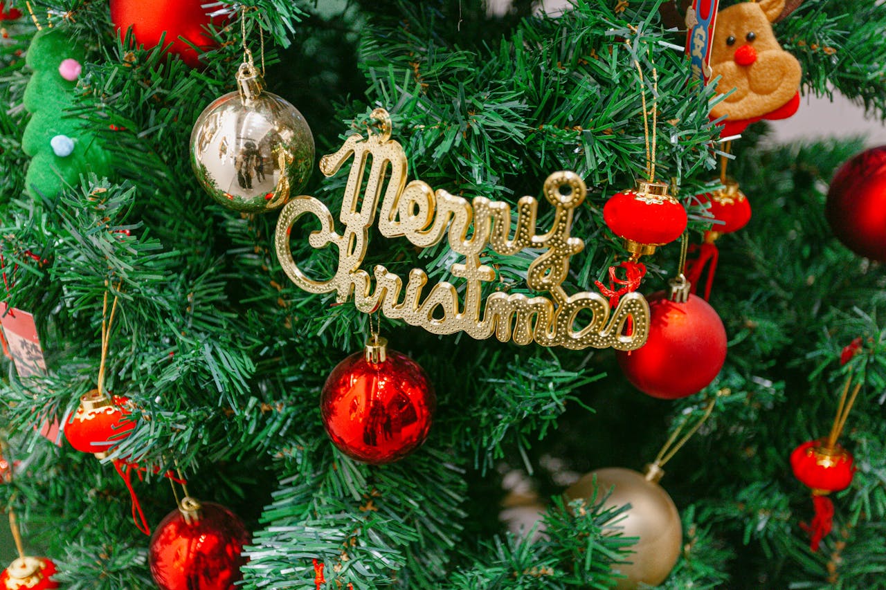 10 Unusual Holiday Customs: Christmas Traditions Worldwide You Didn’t ...