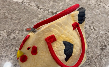 hen handbag